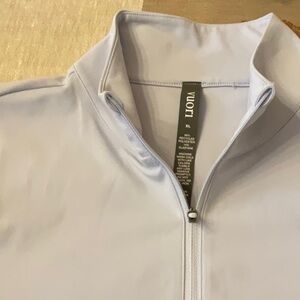 Vuori studio light blue Zip-Up Top